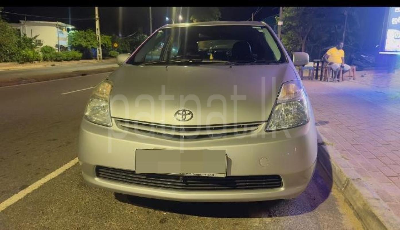 Toyota Prius 2010 - பயன்படுத்தப்பட்டது கார் sale in Sri Lanka - patpat.lk
