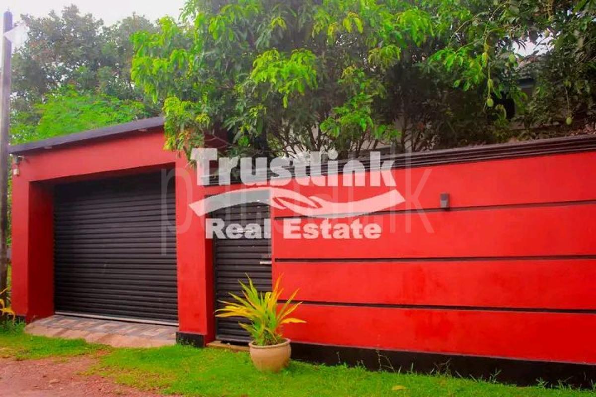 Advertisement image 1