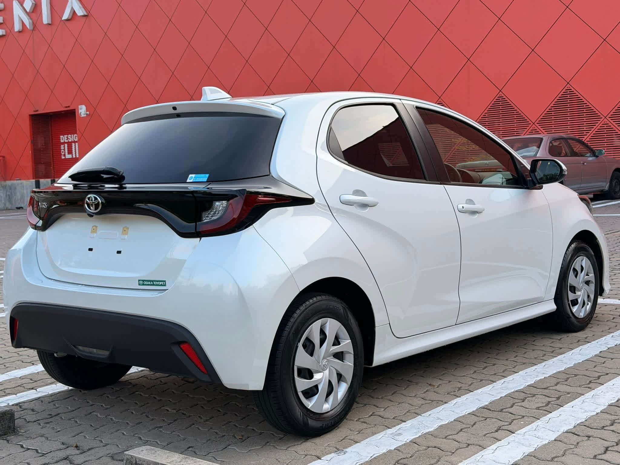 Toyota Yaris 2023 - Brand New Car sale in Sri Lanka - patpat.lk