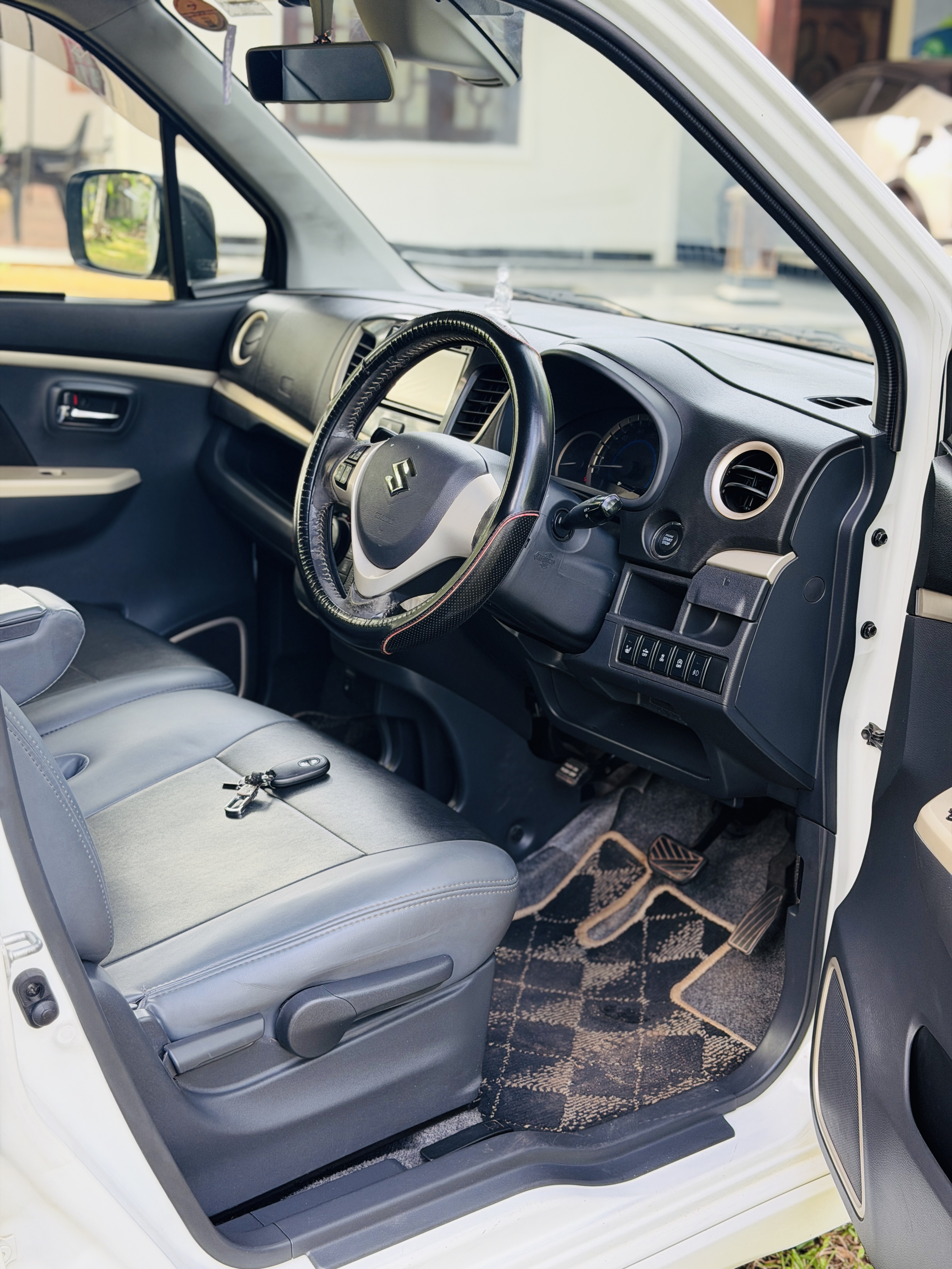 Suzuki Wagon R 2015 - Used Car sale in Sri Lanka - patpat.lk