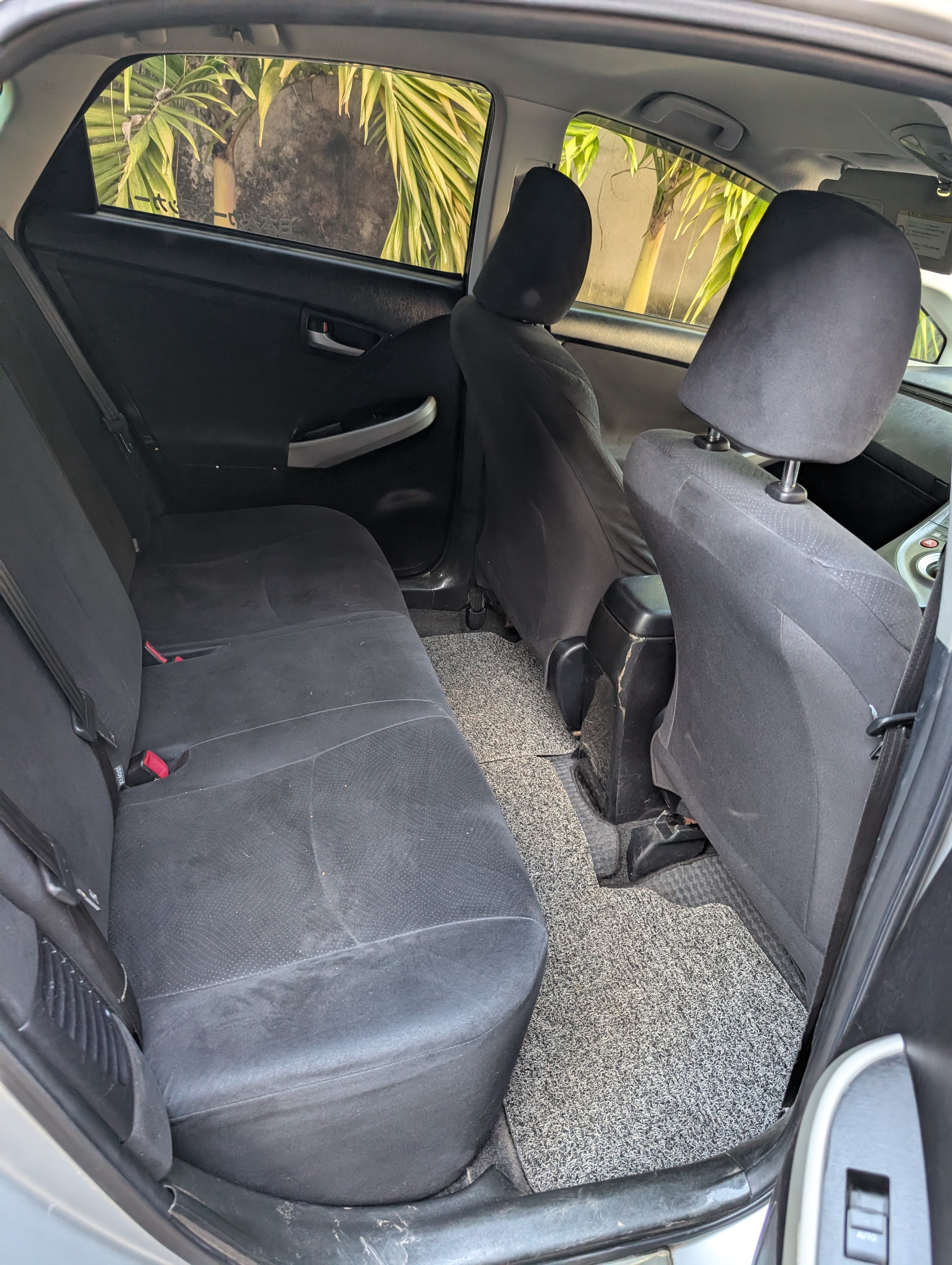 Toyota Prius 2012 - பயன்படுத்தப்பட்டது கார் sale in Sri Lanka - patpat.lk