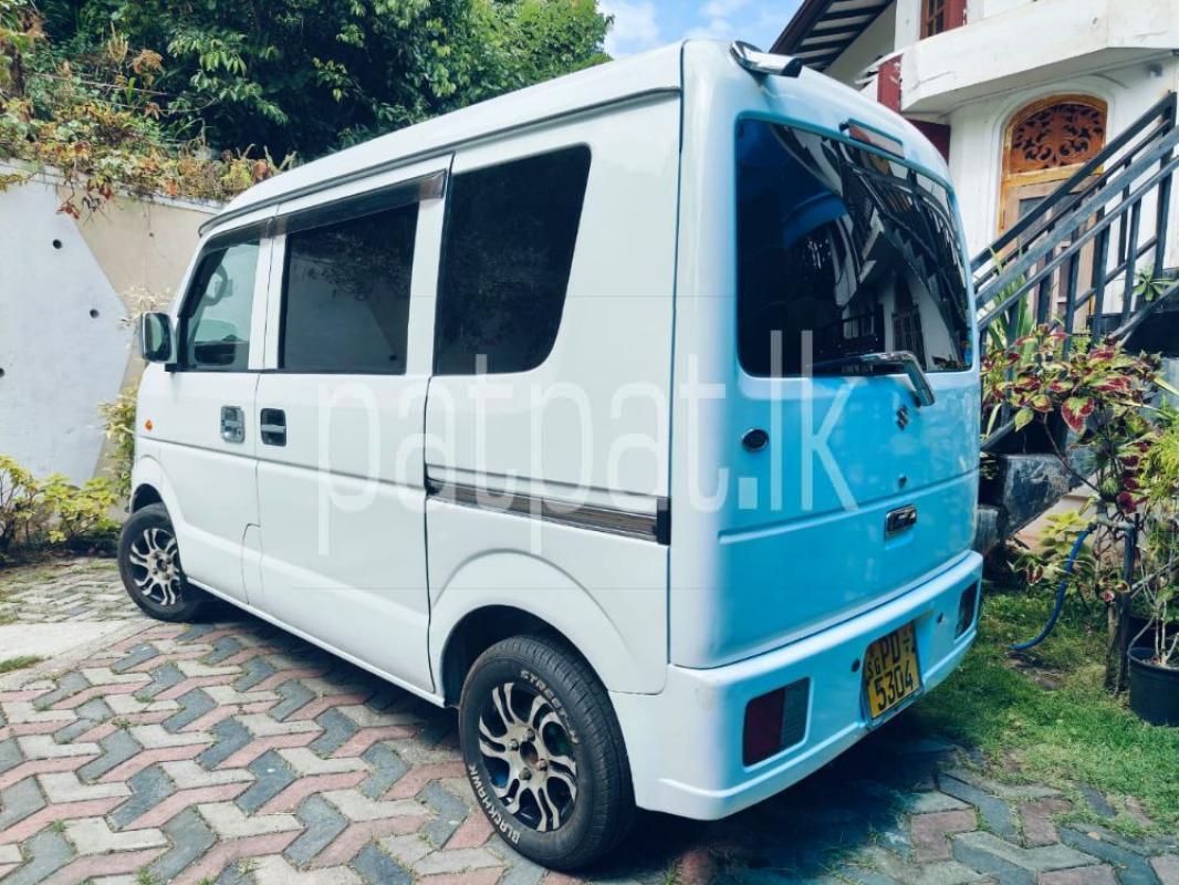 Advertisement image 6