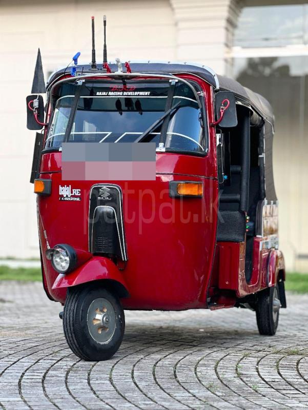 Bajaj 2 stroke 2003 - பயன்படுத்தப்பட்டது முச்சக்கர வண்டி sale in Sri Lanka - patpat.lk