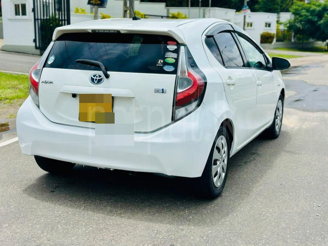Toyota Aqua 2013 - භාවිතා කරන ලද කාර් sale in Sri Lanka - patpat.lk