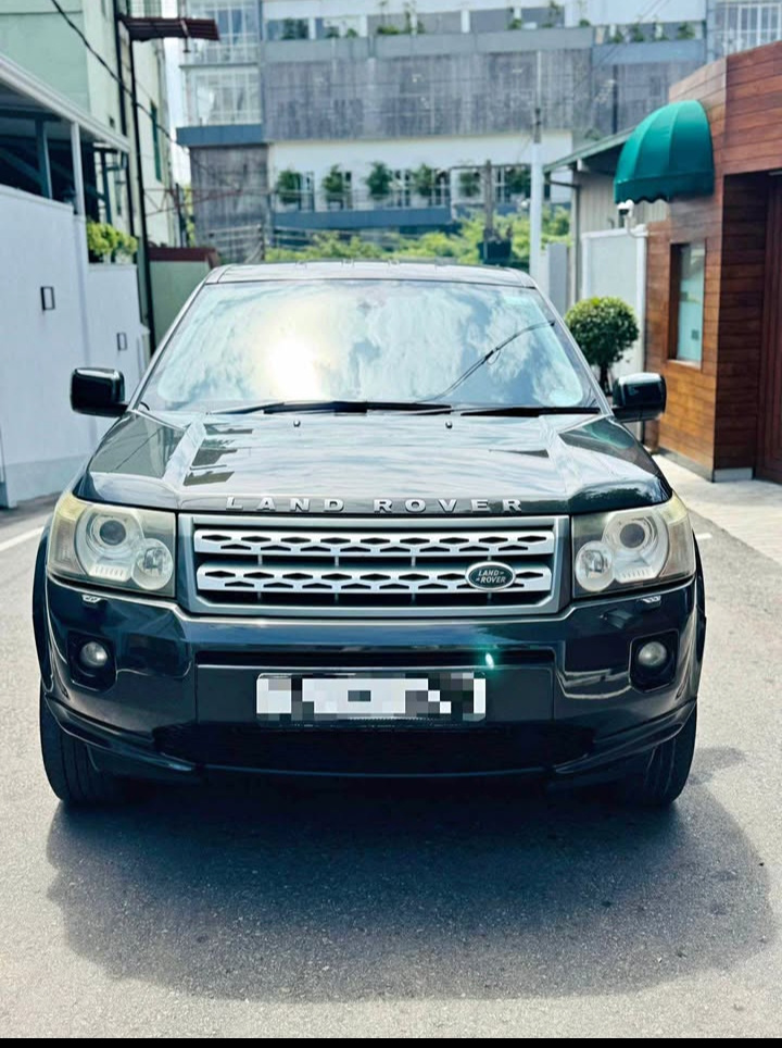 Land Rover Freelander 2012 - பயன்படுத்தப்பட்டது SUV sale in Sri Lanka - patpat.lk