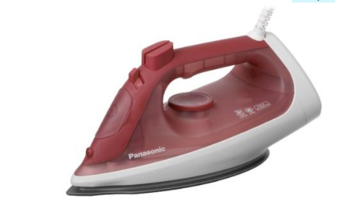 PANASONIC NI-S430 Quick Wrinkle Removal with Powerful Steam and Ergonomic Design