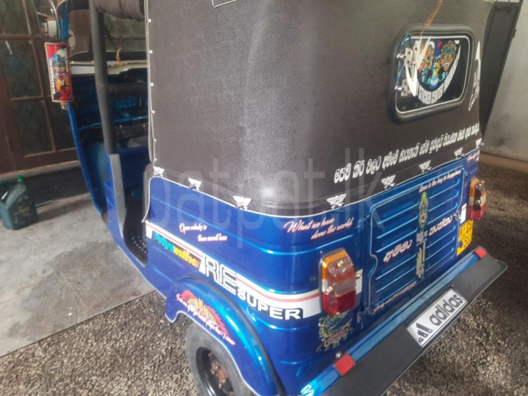 Bajaj Three Wheel 2006 - பயன்படுத்தப்பட்டது முச்சக்கர வண்டி sale in Sri Lanka - patpat.lk