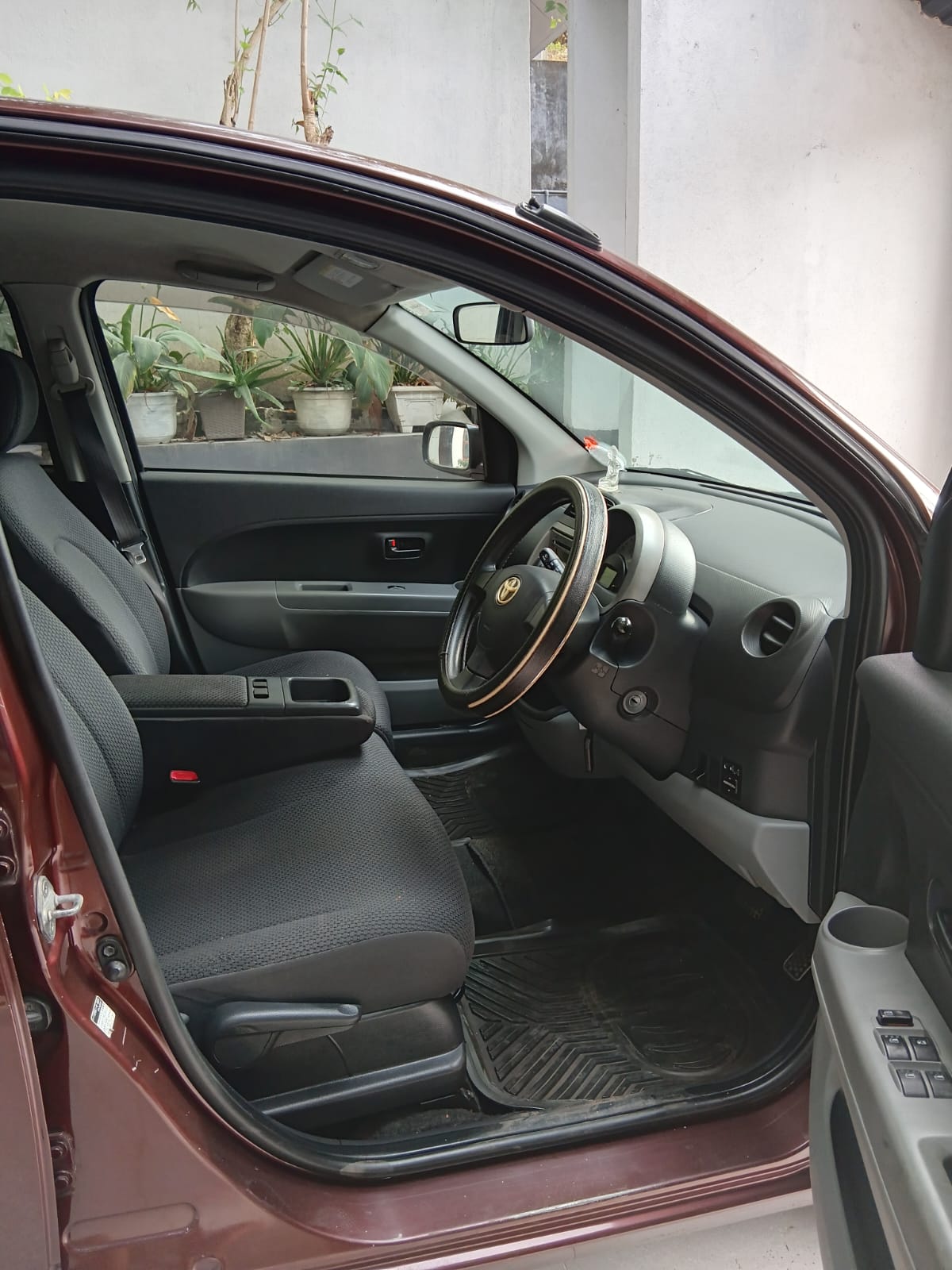 Toyota Passo 2010 - பயன்படுத்தப்பட்டது கார் sale in Sri Lanka - patpat.lk