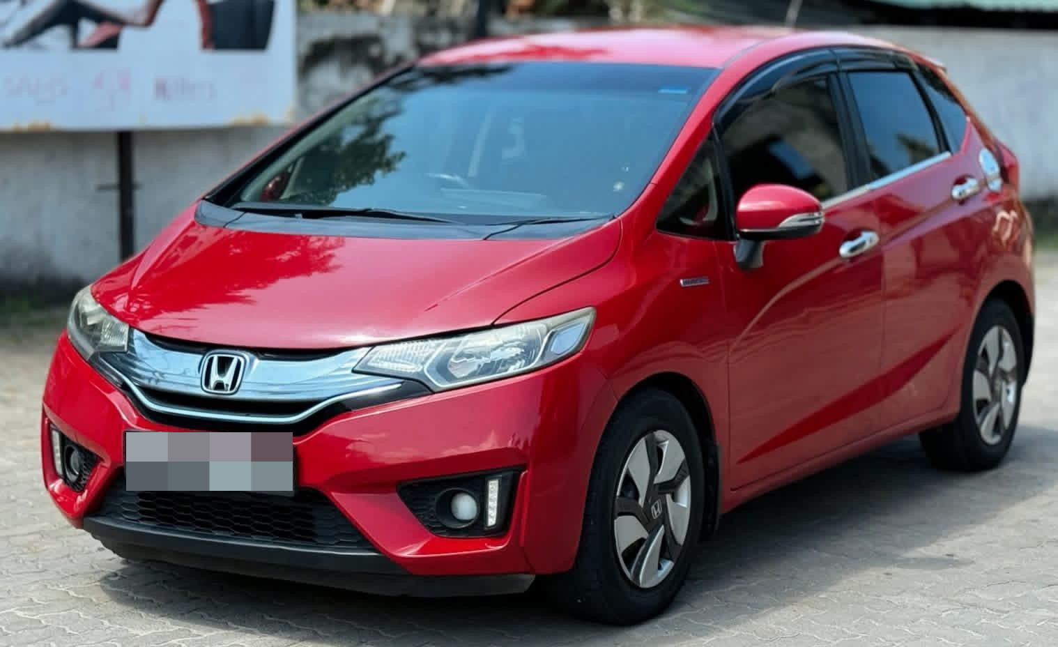 Honda Fit 2014 - භාවිතා කරන ලද කාර් sale in Sri Lanka - patpat.lk