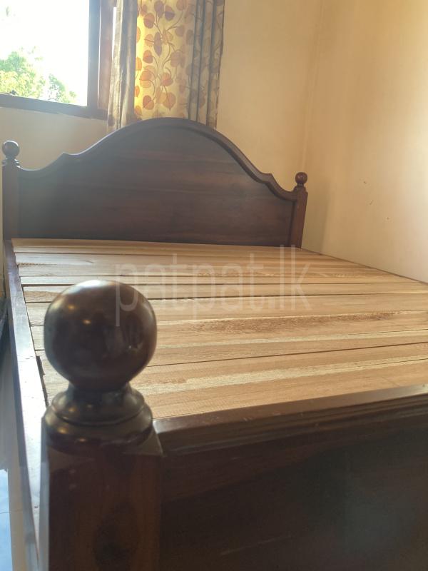 Solid Teak Wood Bed Frame (Queen-size )