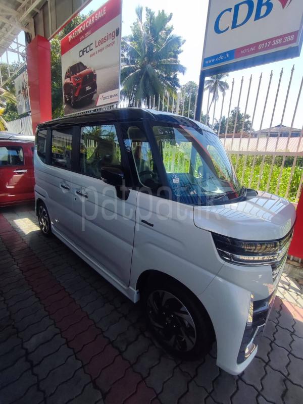 Advertisement image 3