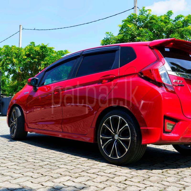 Advertisement image 4