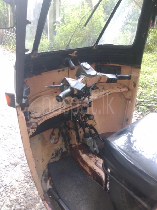 Bajaj Three Wheel 2009 - பயன்படுத்தப்பட்டது முச்சக்கர வண்டி sale in Sri Lanka - patpat.lk