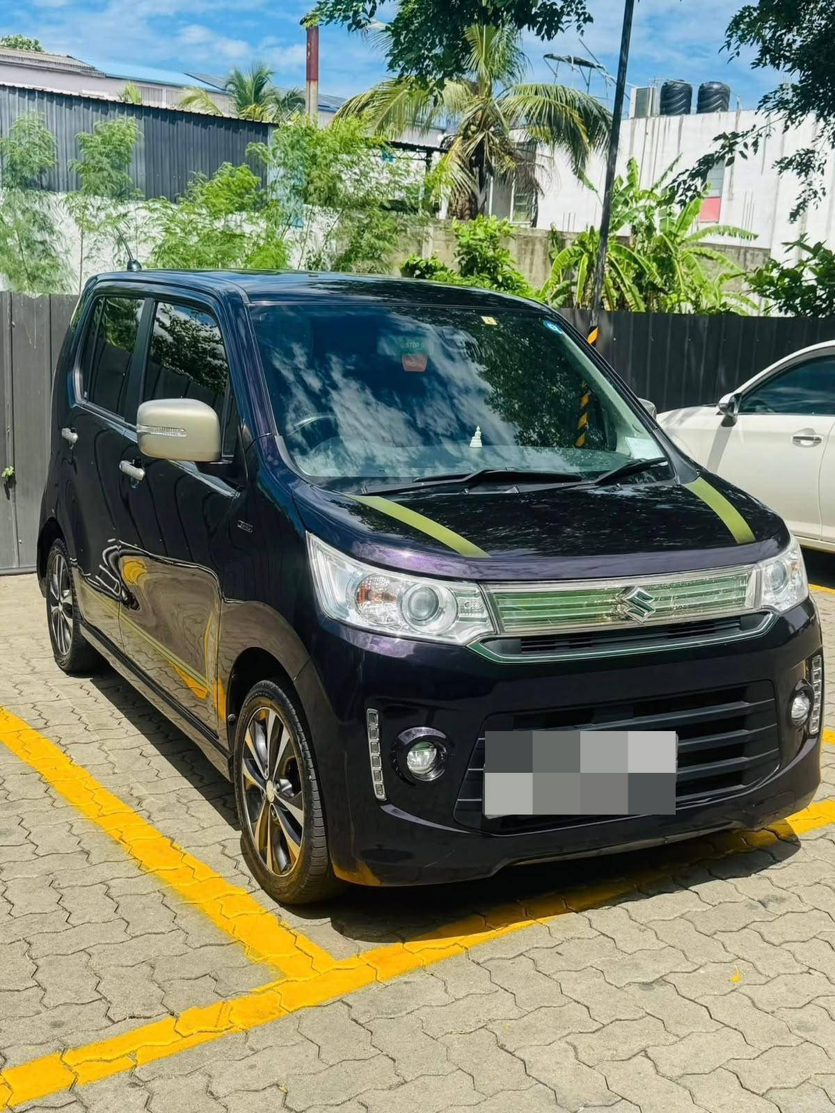 Suzuki Wagon R 2014 - பயன்படுத்தப்பட்டது கார் sale in Sri Lanka - patpat.lk