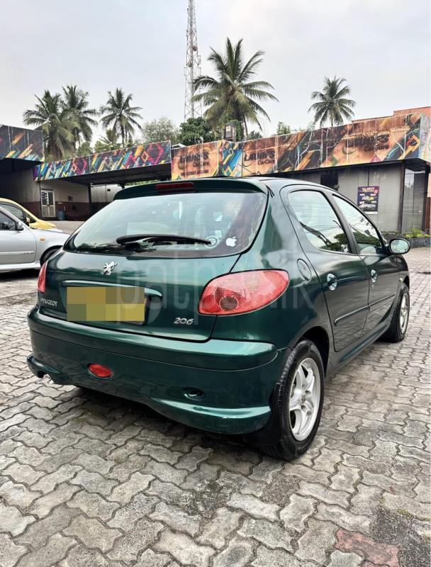 Advertisement image 3