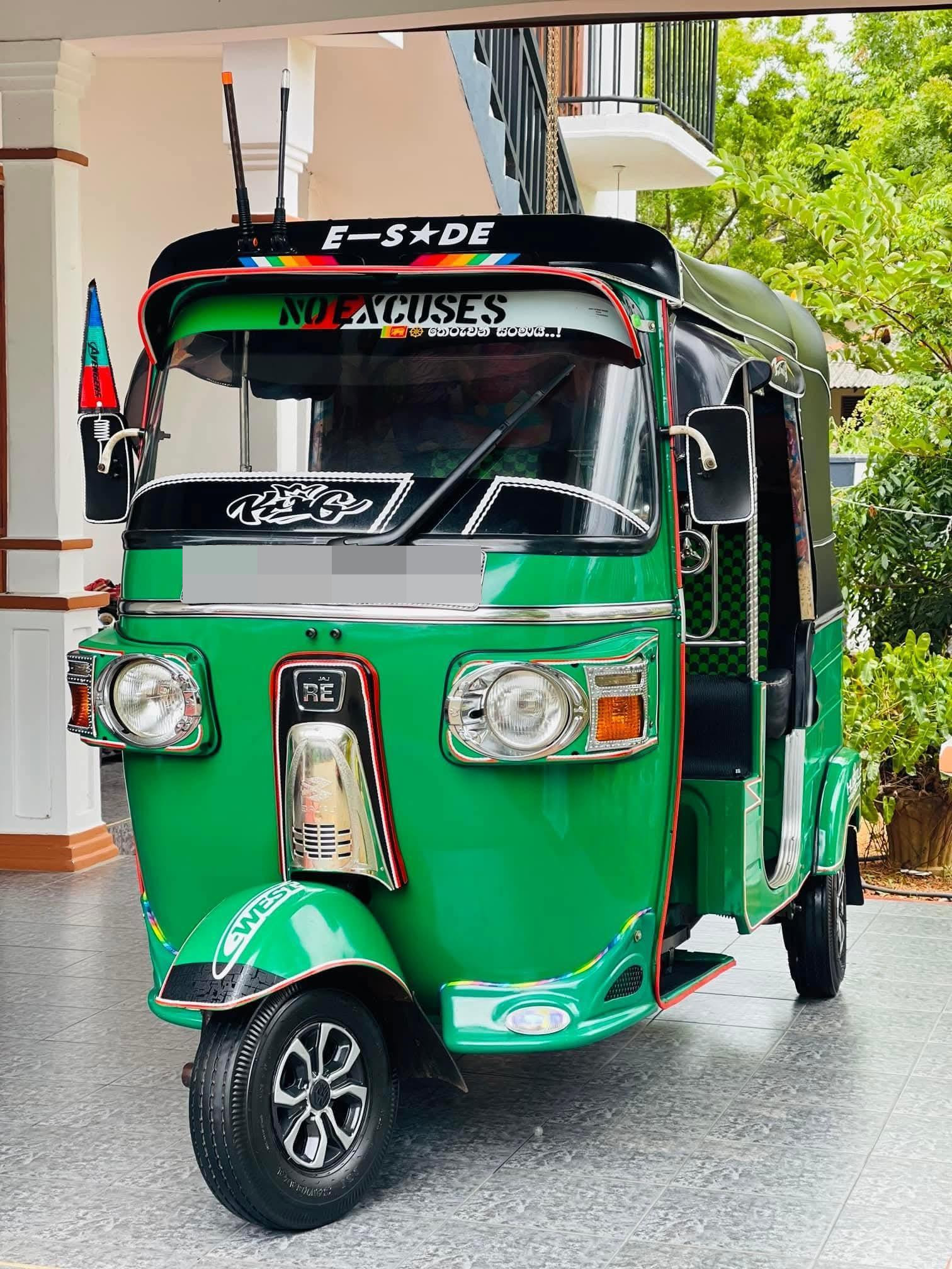Bajaj Three Wheel 2013 - பயன்படுத்தப்பட்டது முச்சக்கர வண்டி sale in Sri Lanka - patpat.lk