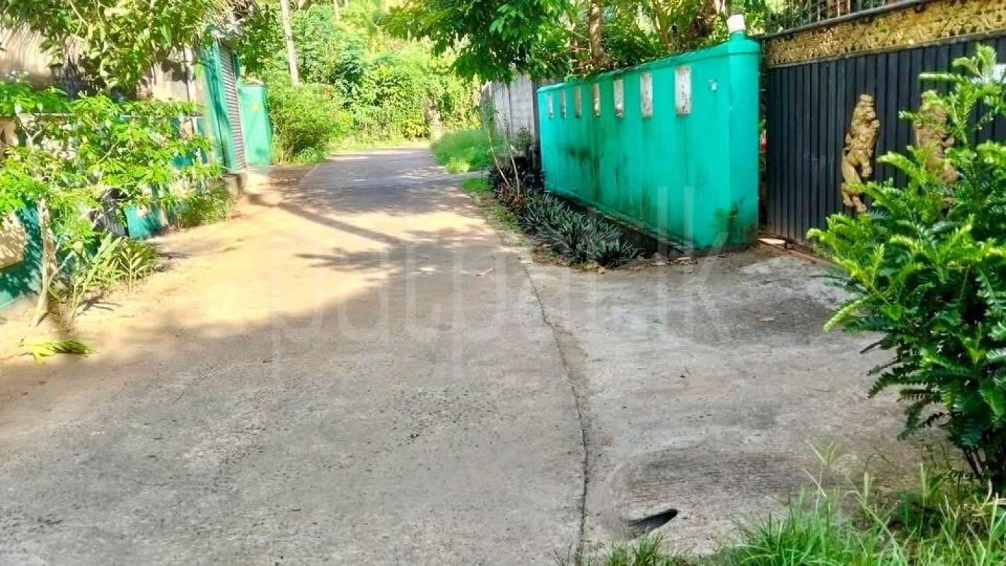 Residential Land for Sale in Karapitiya