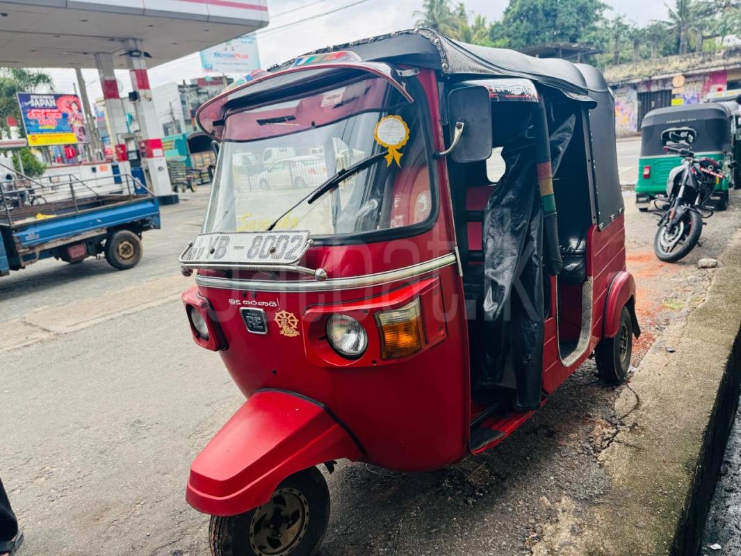 Bajaj 4 stroke 2010 - භාවිතා කරන ලද ත්‍රිරෝද රථය sale in Sri Lanka - patpat.lk
