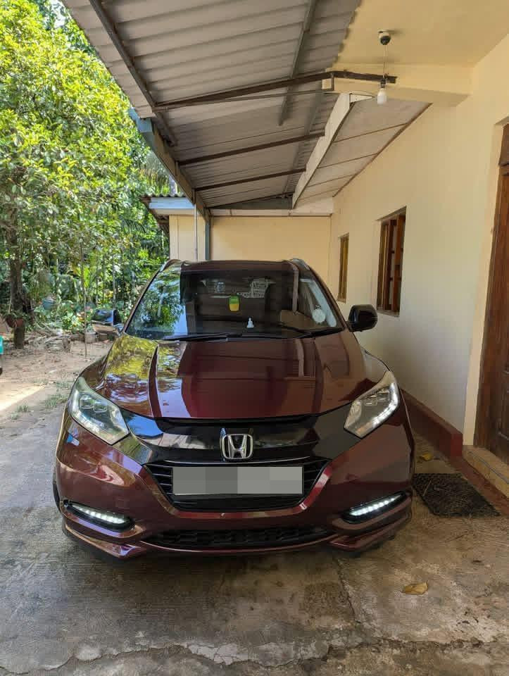 Honda Vezel 2014 - භාවිතා කරන ලද SUV රථය sale in Sri Lanka - patpat.lk