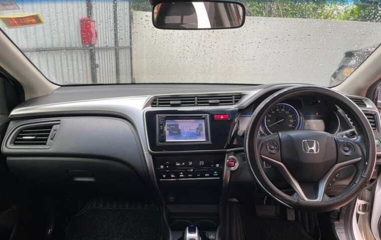 Honda Grace 2014 - භාවිතා කරන ලද කාර් sale in Sri Lanka - patpat.lk