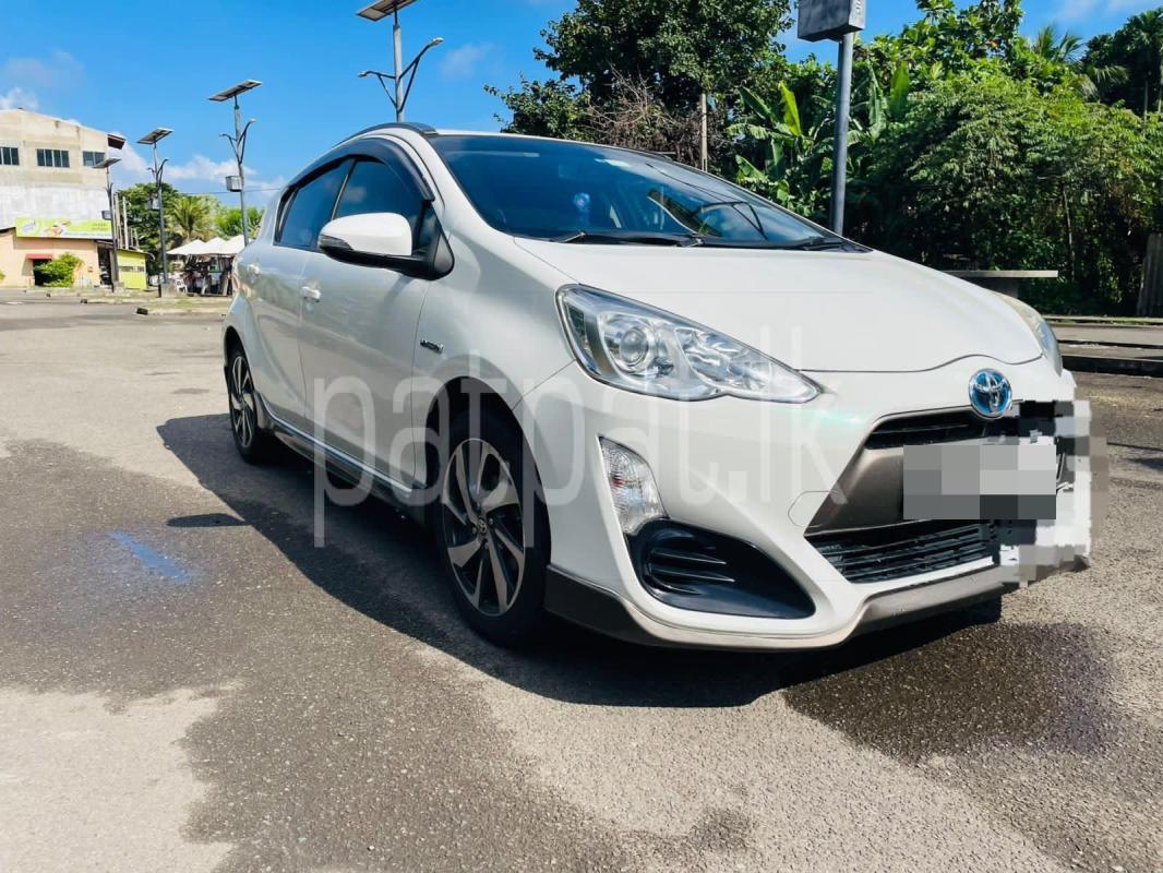 Toyota Aqua 2015 - භාවිතා කරන ලද කාර් sale in Sri Lanka - patpat.lk
