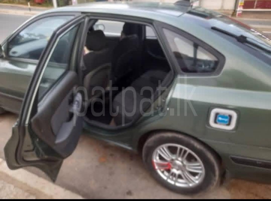 Hyundai Elantra 2001 - භාවිතා කරන ලද කාර් sale in Sri Lanka - patpat.lk