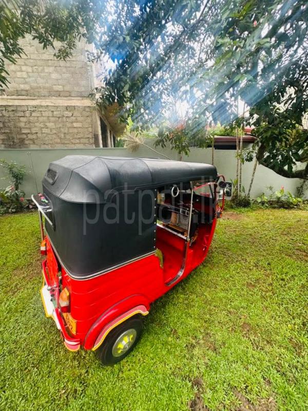 Bajaj 2 stroke 2006 - பயன்படுத்தப்பட்டது முச்சக்கர வண்டி sale in Sri Lanka - patpat.lk