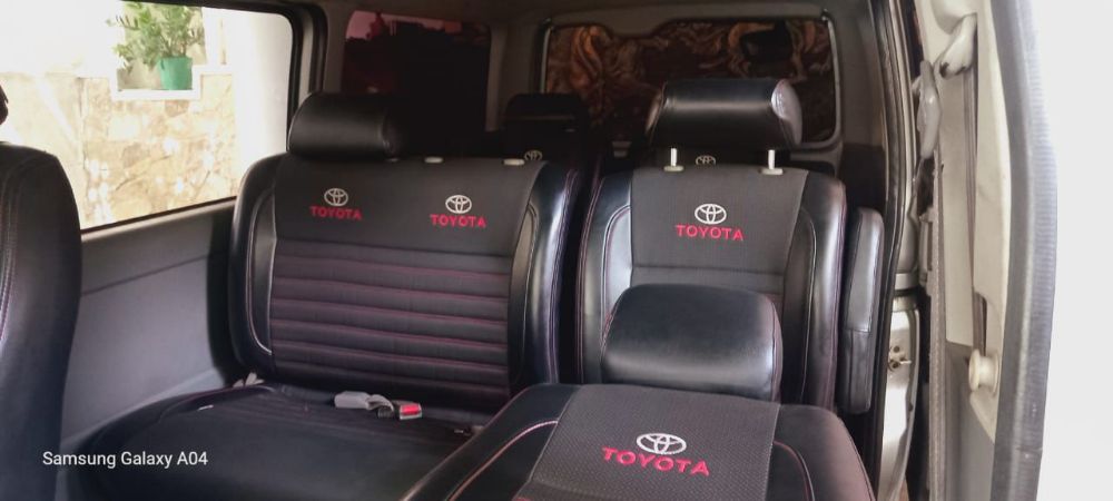 Toyota Hiace 2006 - Used Van sale in Sri Lanka - patpat.lk