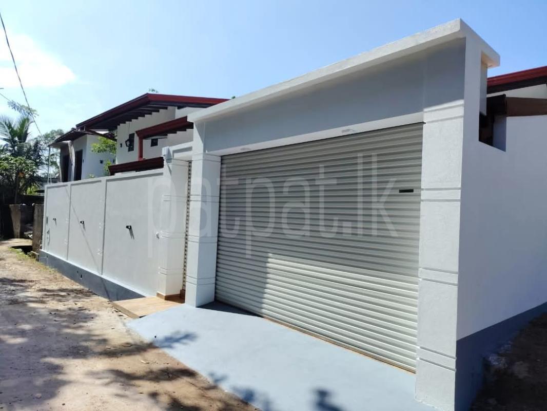 House for Sale in Athurugiriya ads-image-1