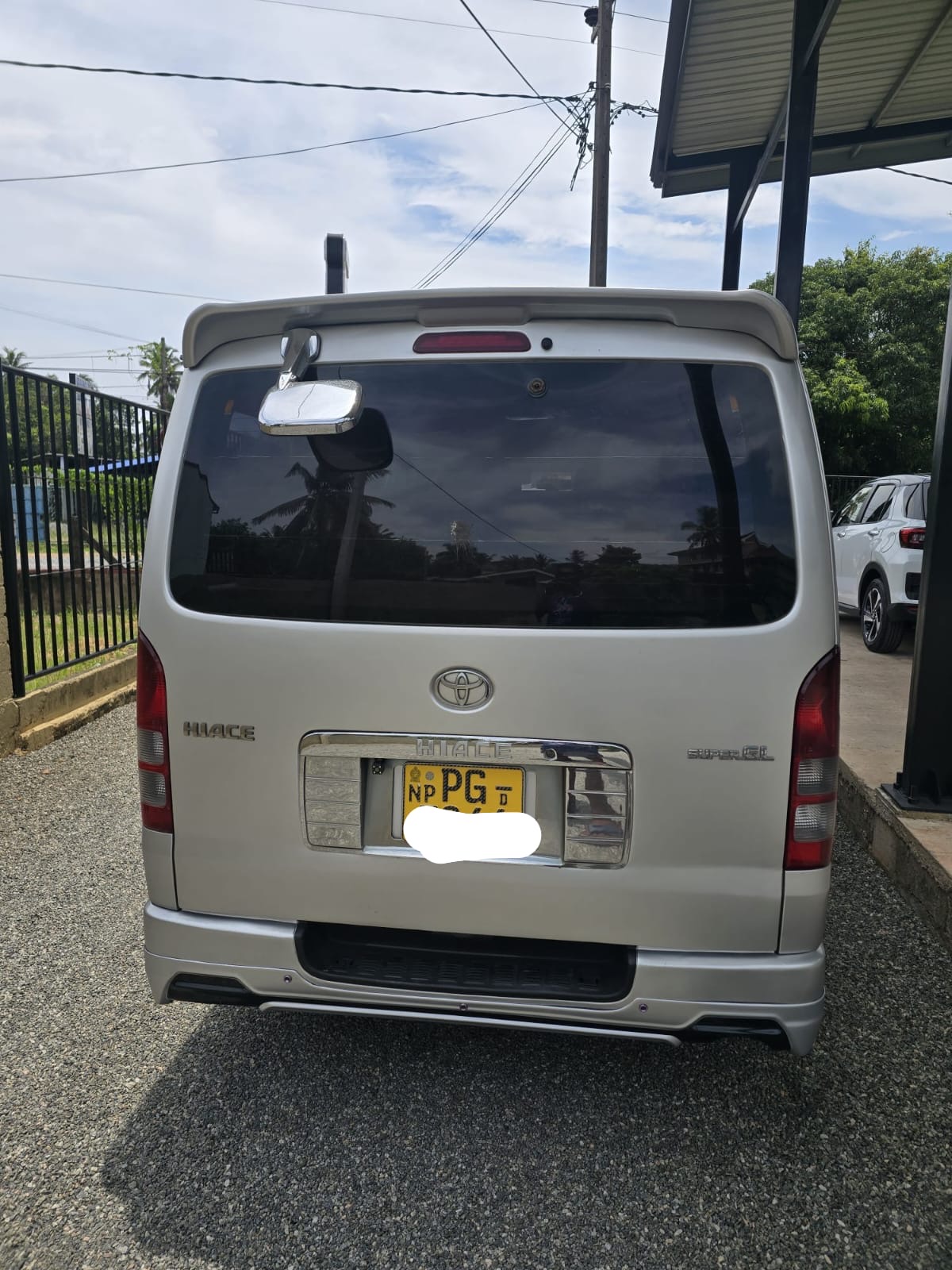 Toyota Hiace 2012 - Used Van sale in Sri Lanka - patpat.lk