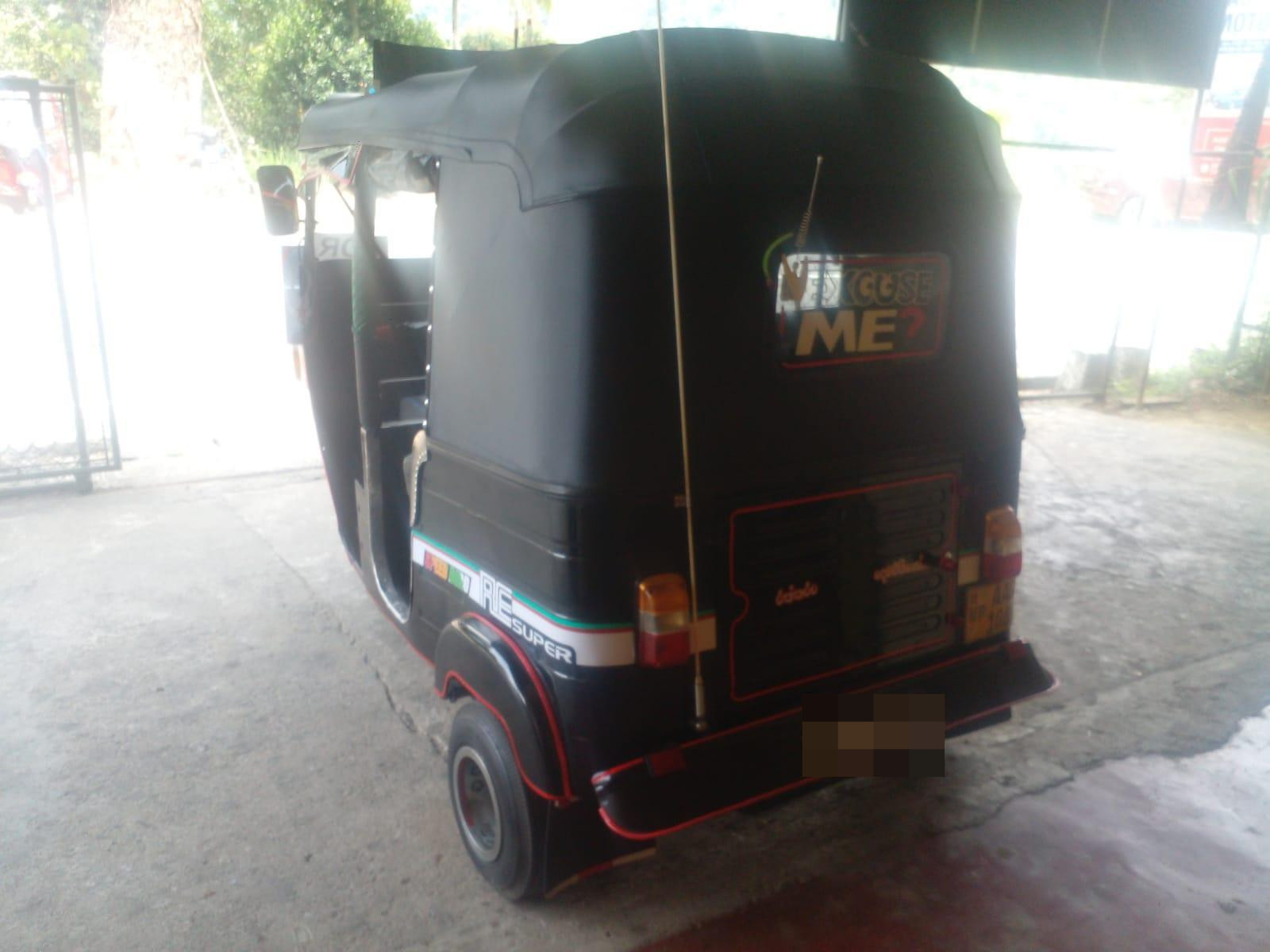 Bajaj Three Wheel 2012 - பயன்படுத்தப்பட்டது முச்சக்கர வண்டி sale in Sri Lanka - patpat.lk