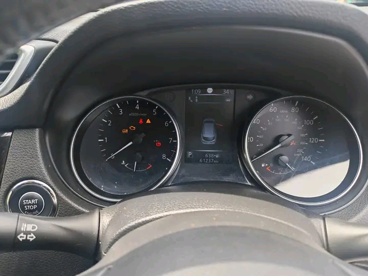 Nissan Qashqai 2018 - பயன்படுத்தப்பட்டது SUV sale in Sri Lanka - patpat.lk