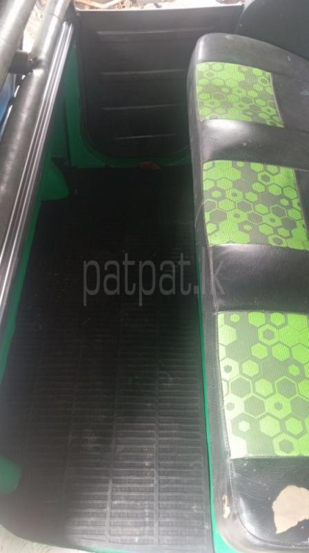 Bajaj Three Wheel 2016 - Reconditioned Three wheeler sale in Sri Lanka - patpat.lk