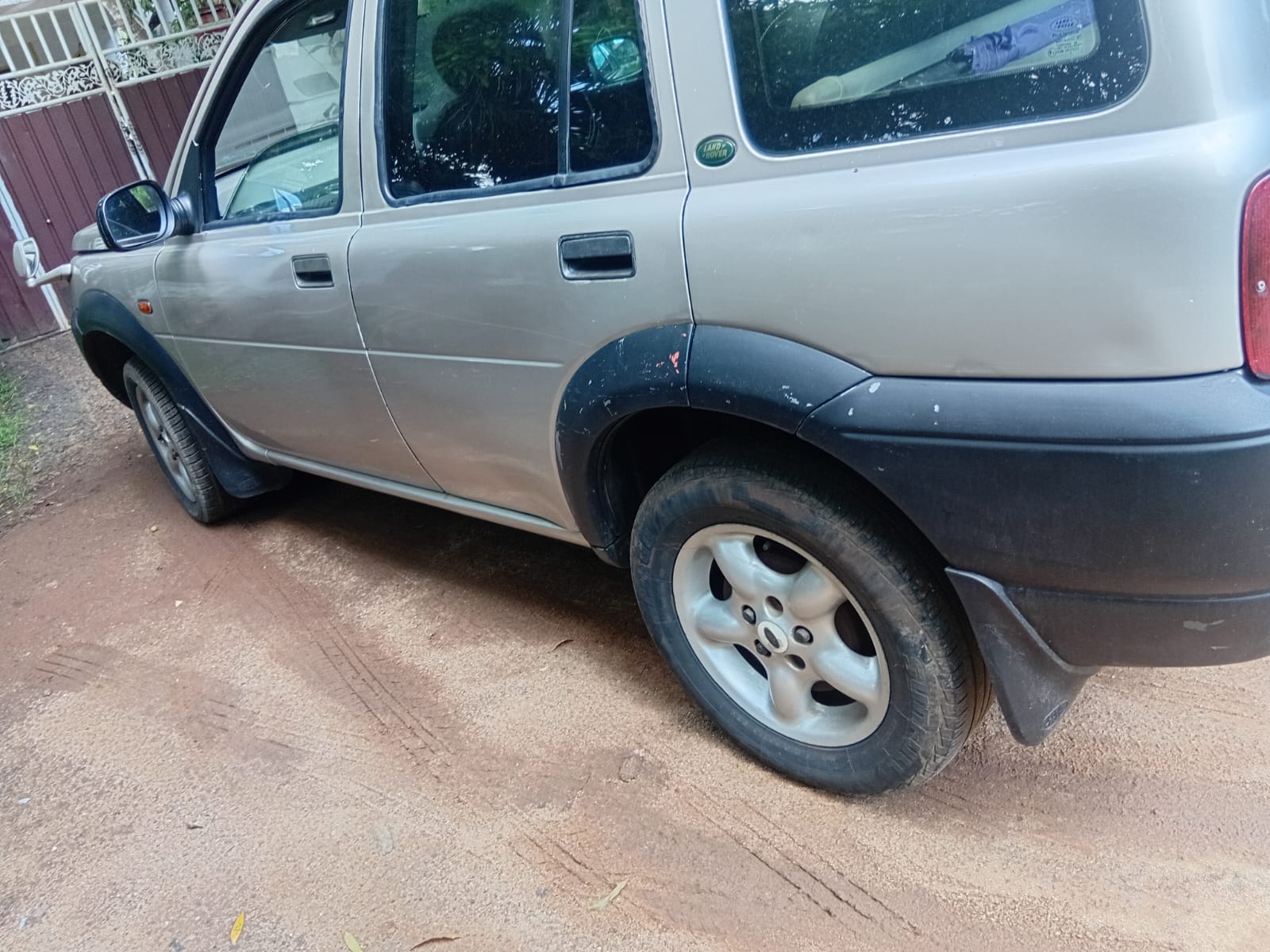 Land Rover Discovery 2000 - பயன்படுத்தப்பட்டது SUV sale in Sri Lanka - patpat.lk