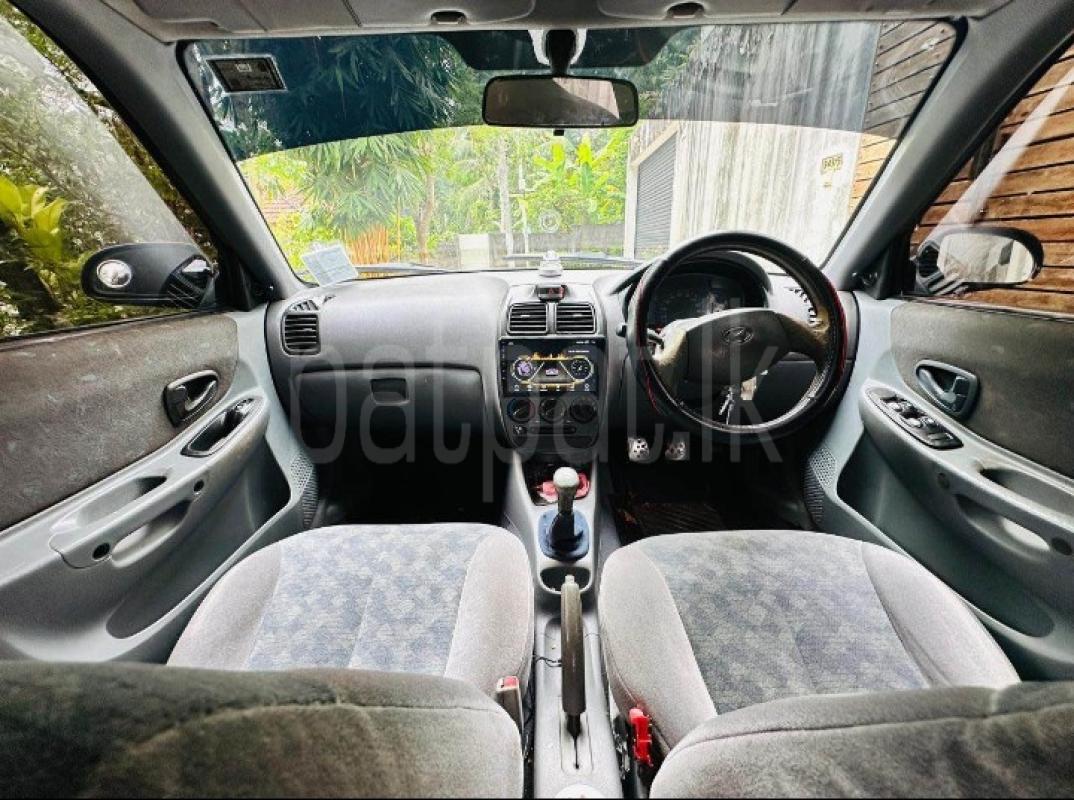 Hyundai Accent 2000 - Used Car sale in Sri Lanka - patpat.lk