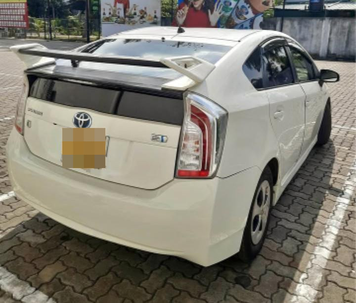 Toyota Prius 2013 - Used Car sale in Sri Lanka - patpat.lk