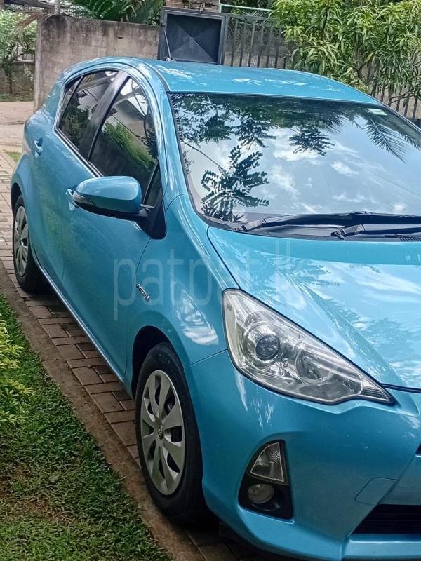 Toyota Aqua 2013 - Used Car sale in Sri Lanka - patpat.lk