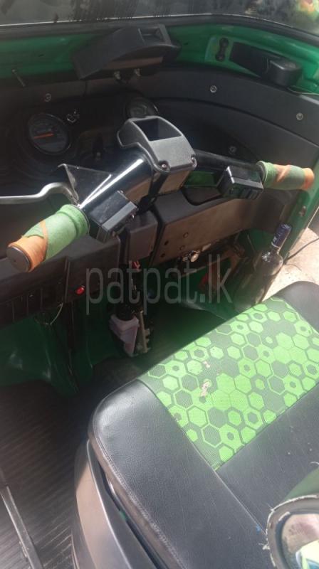 Bajaj Three Wheel 2016 - Reconditioned Three wheeler sale in Sri Lanka - patpat.lk