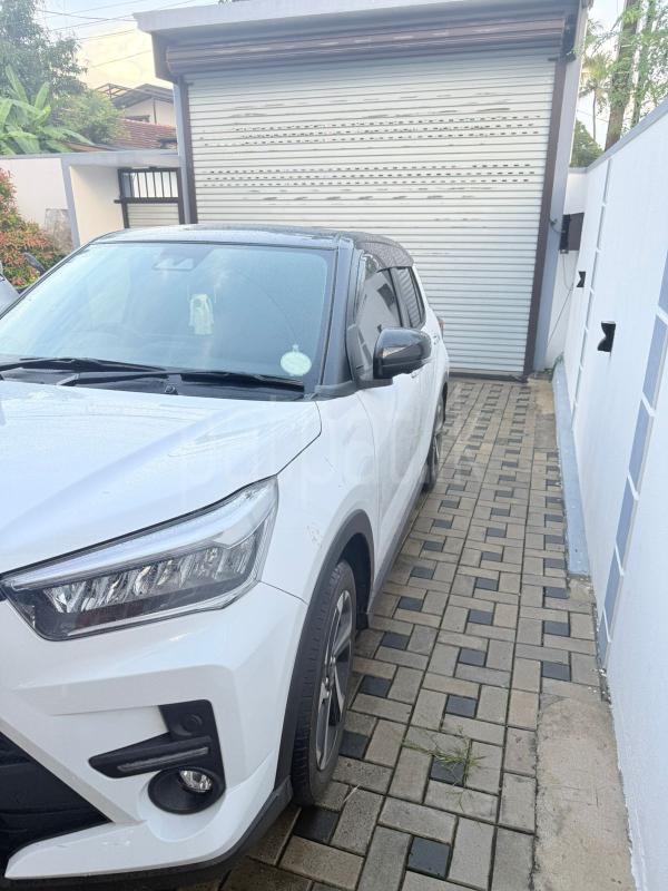 Toyota Raize 2025 - பயன்படுத்தப்பட்டது SUV sale in Sri Lanka - patpat.lk