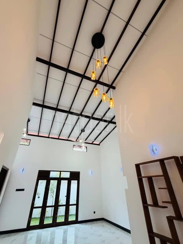 House for Sale in Kiriwattuduwa