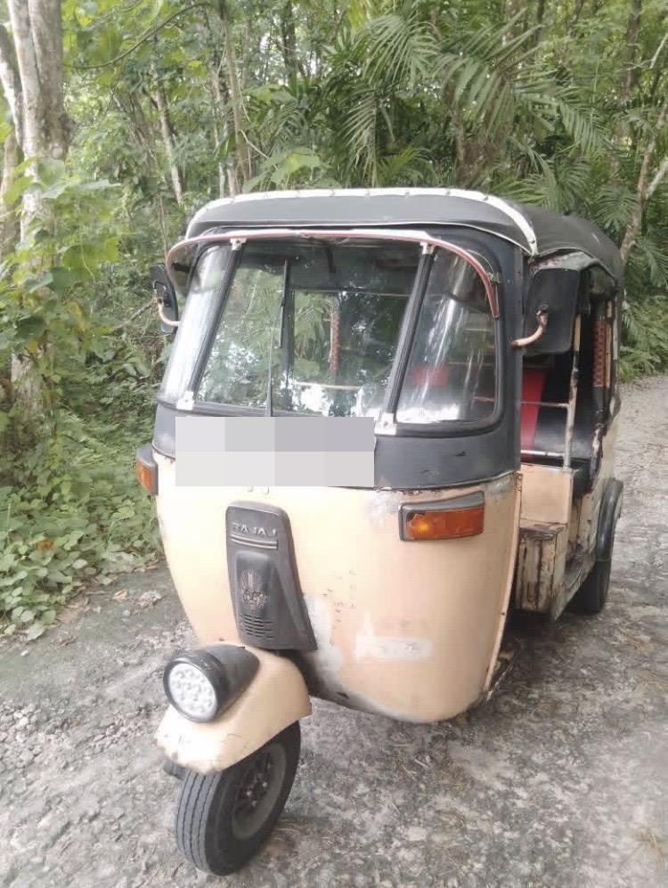Bajaj 2 stroke 2009 - Used Three wheeler sale in Sri Lanka - patpat.lk
