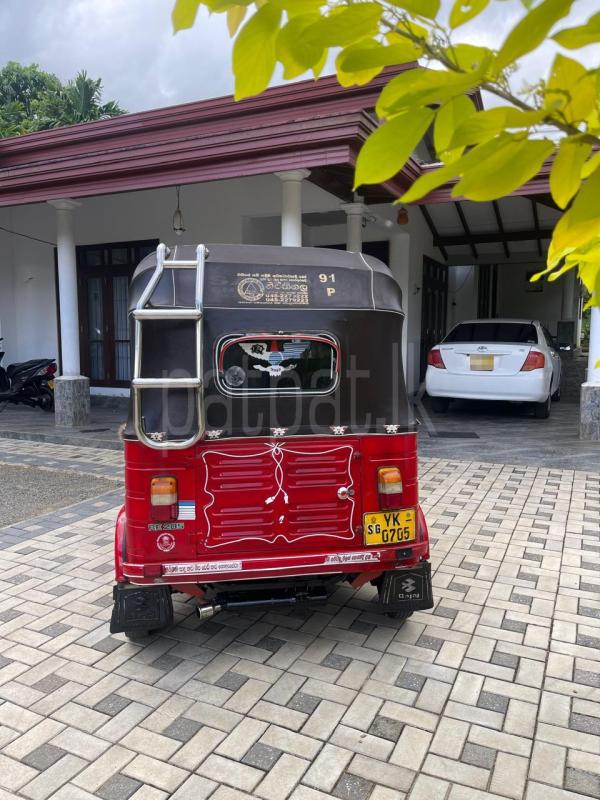 Bajaj 4 stroke 2011 - பயன்படுத்தப்பட்டது முச்சக்கர வண்டி sale in Sri Lanka - patpat.lk