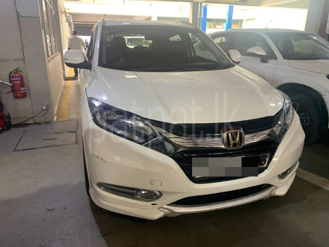 Honda Vezel 2014 - Reconditioned SUV sale in Sri Lanka - patpat.lk