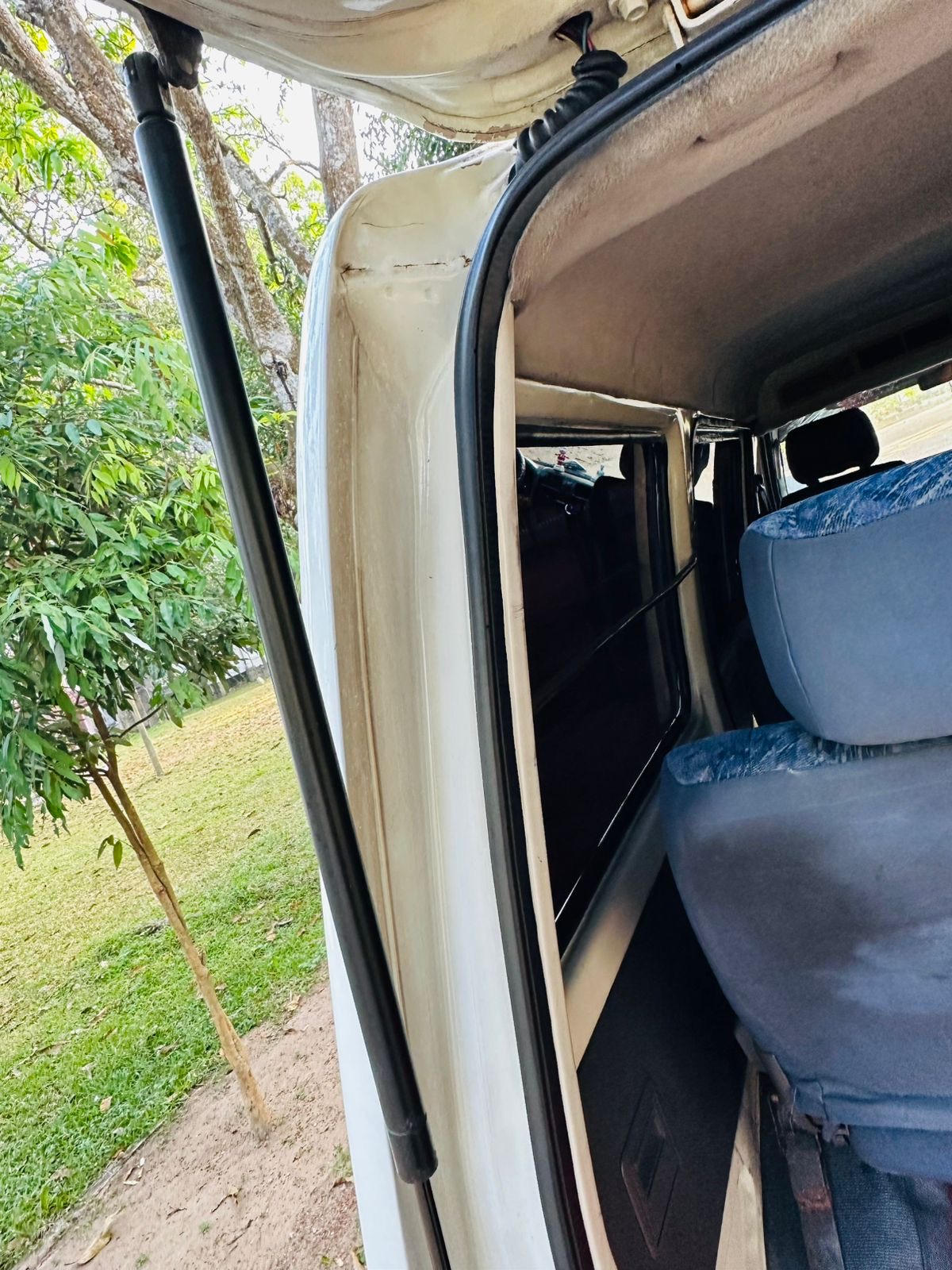 Mazda Bongo 2002 - Used Van sale in Sri Lanka - patpat.lk