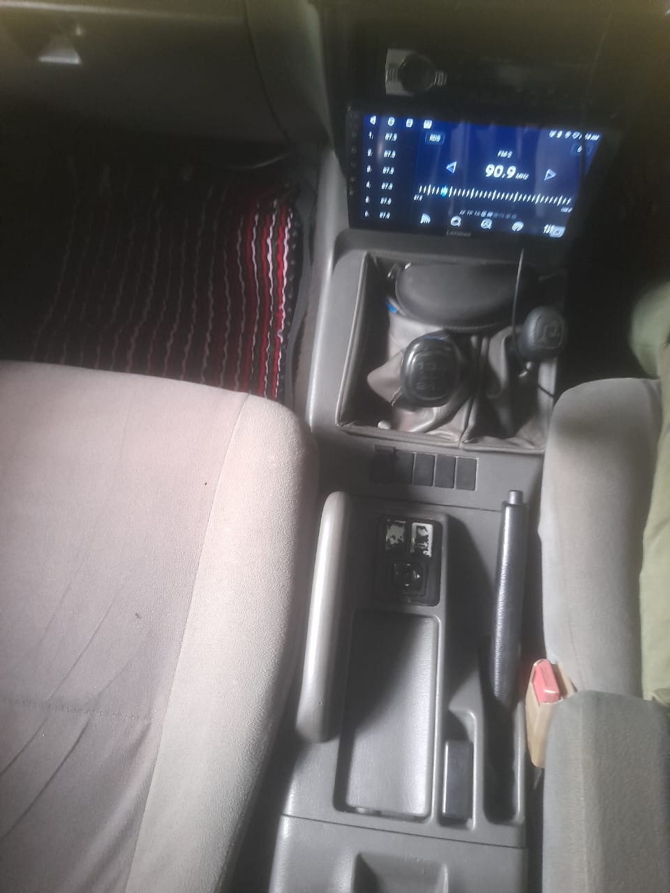 Toyota NOHA 2006 - பயன்படுத்தப்பட்டது வேன் sale in Sri Lanka - patpat.lk