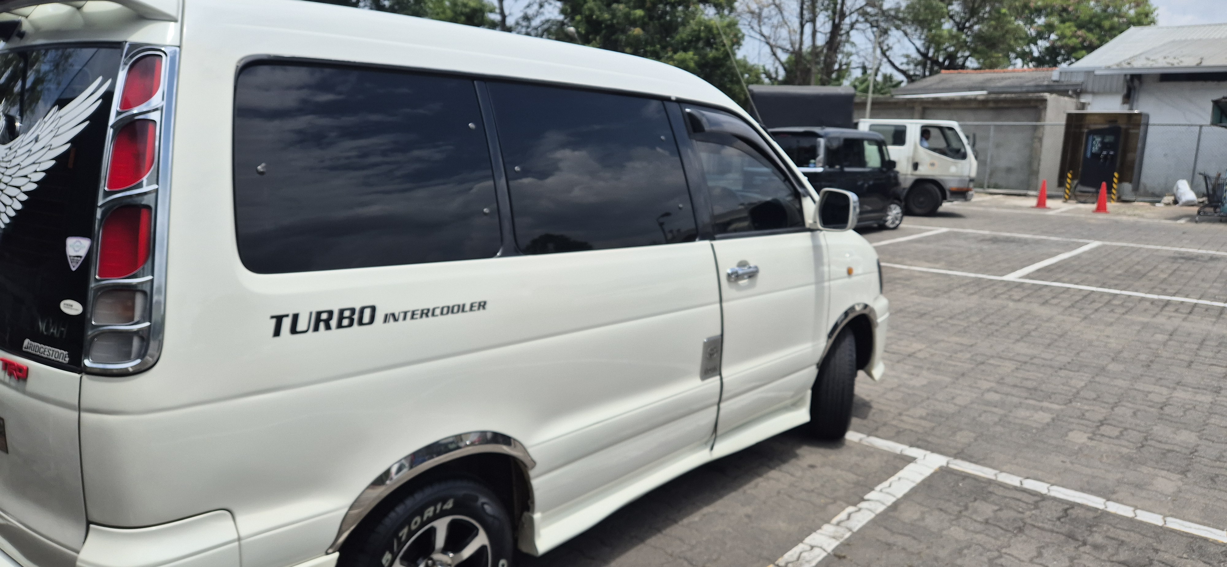 Advertisement image 6