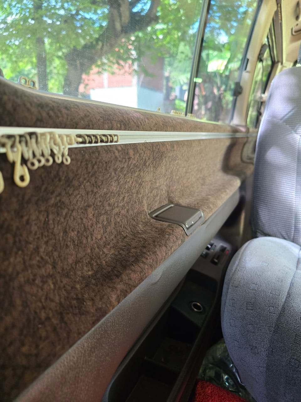 Toyota LH113 1993 - Used Van sale in Sri Lanka - patpat.lk