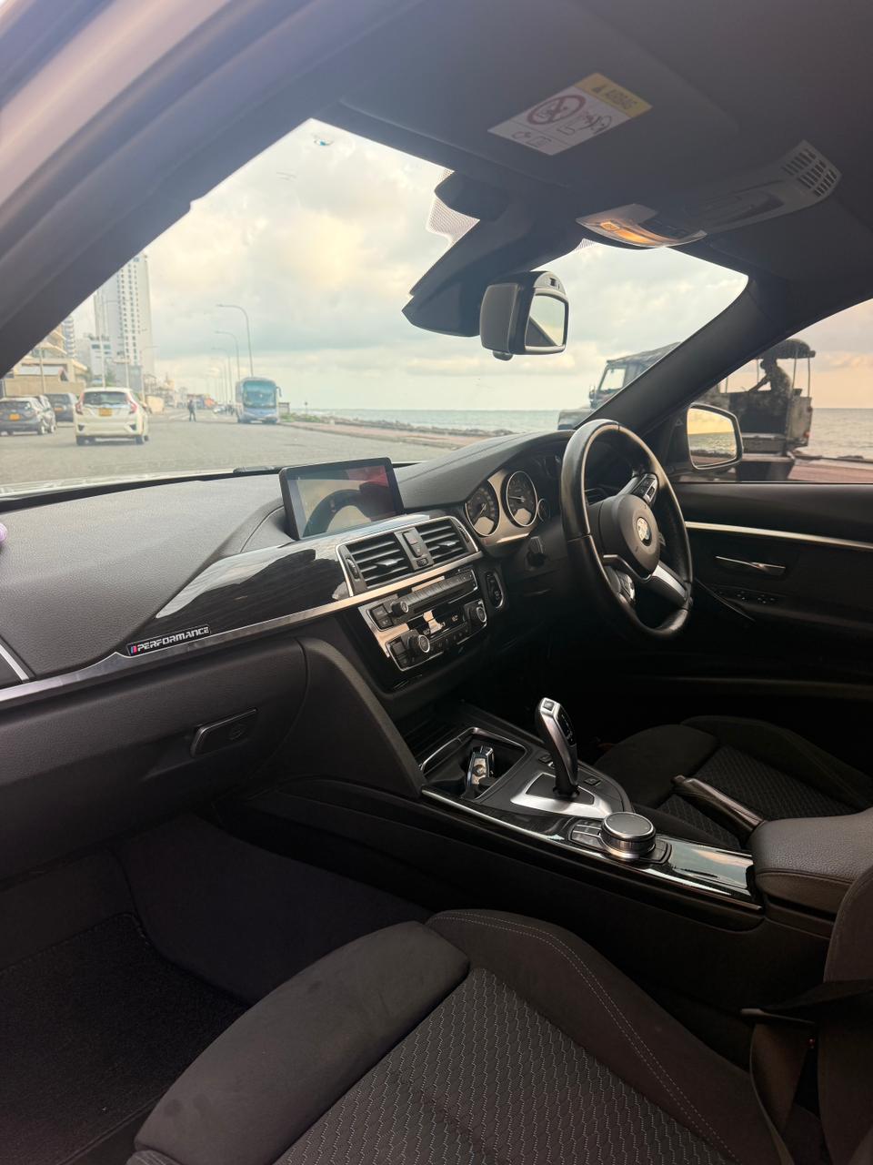 BMW 318i 2019 - Used Car sale in Sri Lanka - patpat.lk