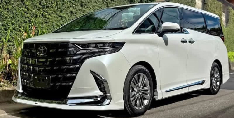 Toyota Alphard 2024 - பயன்படுத்தப்பட்டது வேன் sale in Sri Lanka - patpat.lk