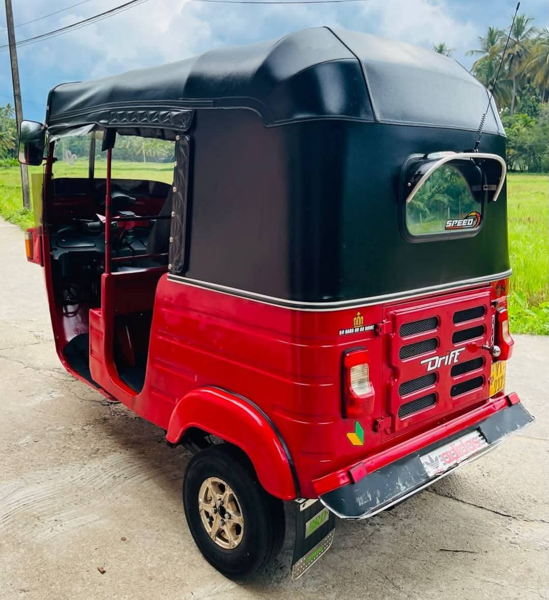 Bajaj Three Wheel 2011 - Used Three wheeler sale in Sri Lanka - patpat.lk